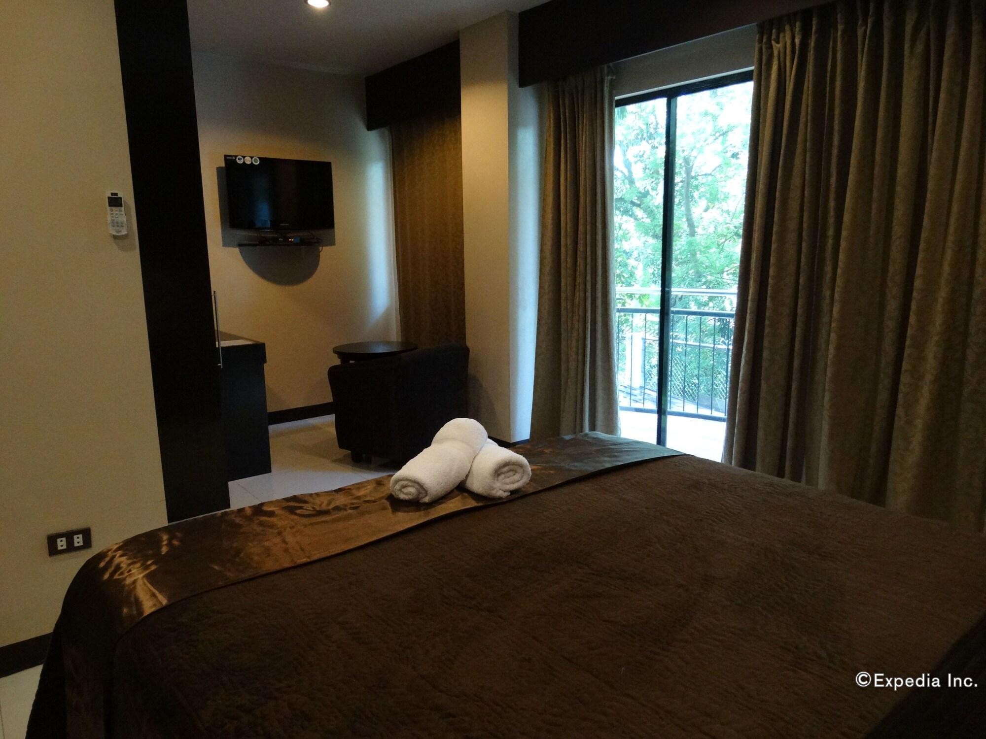Peridot Suites Davao Екстер'єр фото