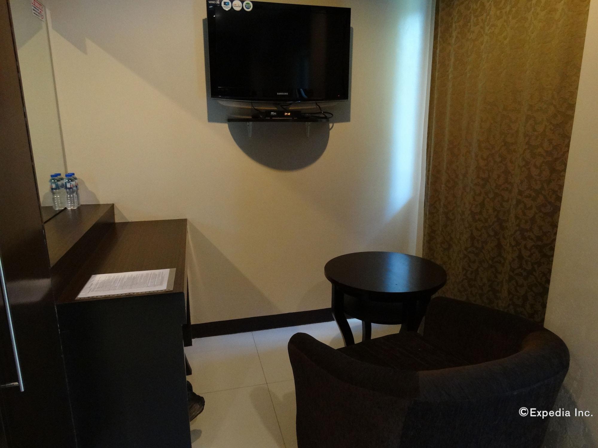 Peridot Suites Davao Екстер'єр фото