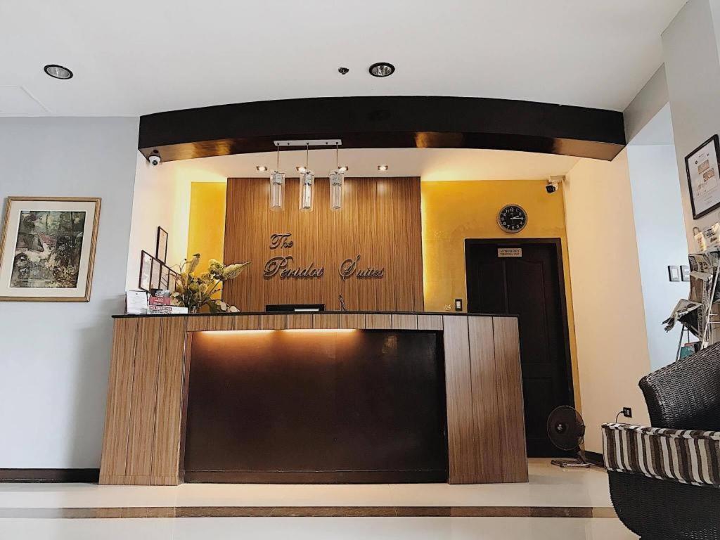 Peridot Suites Davao Екстер'єр фото
