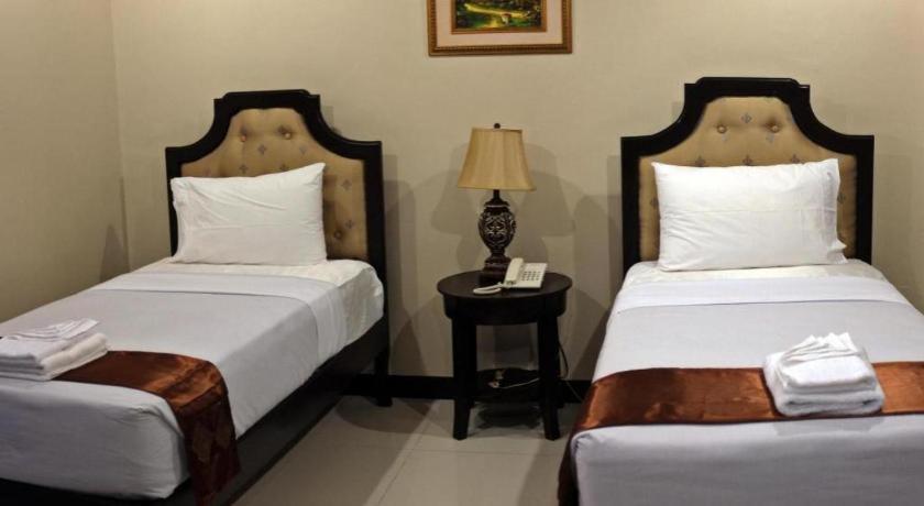 Peridot Suites Davao Екстер'єр фото