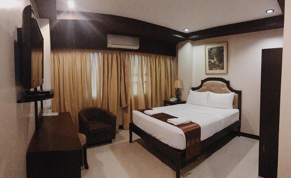 Peridot Suites Davao Екстер'єр фото
